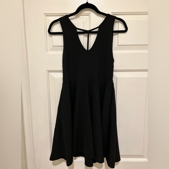 MINKPINK: Don't Cross Me Dress Fit & Flare A-line Black Dress size Small - Picture 5 of 9